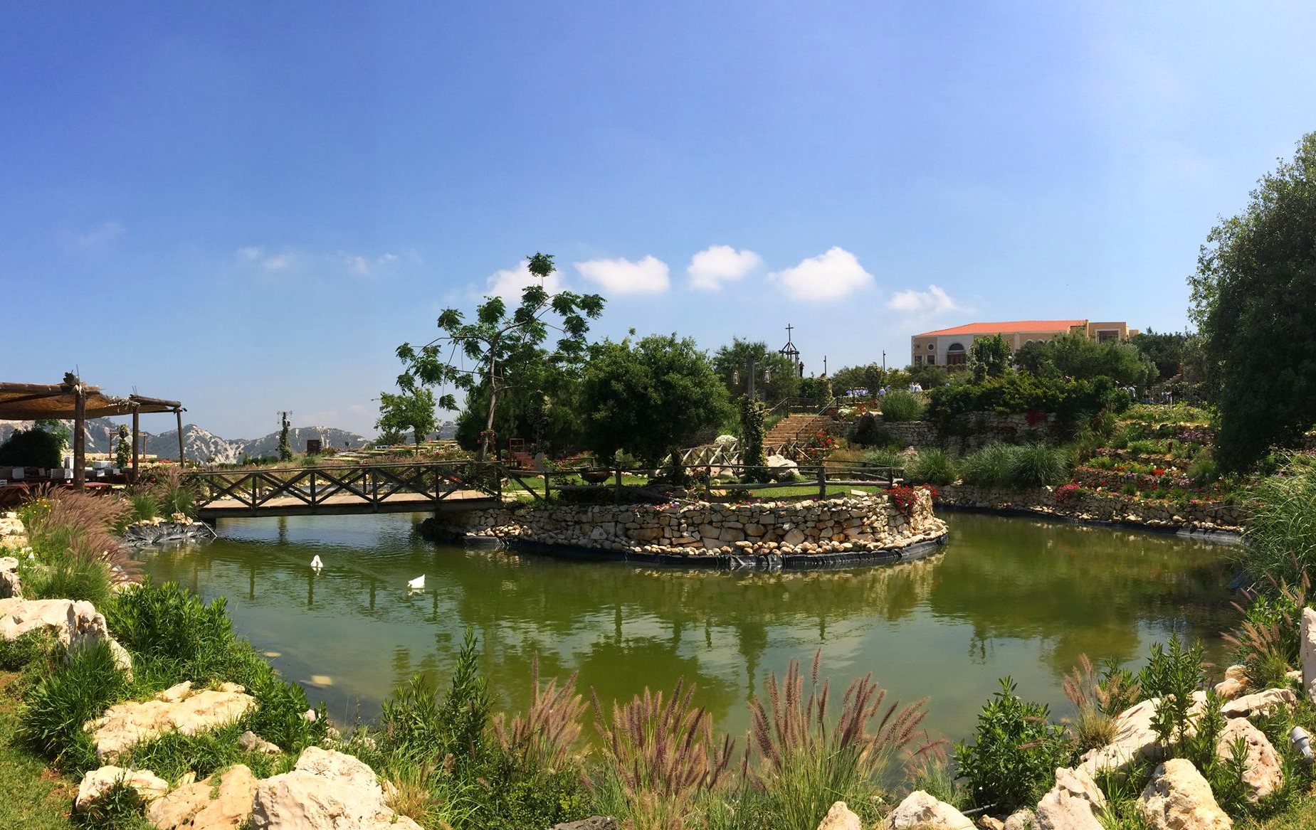 Arnaoon Village
