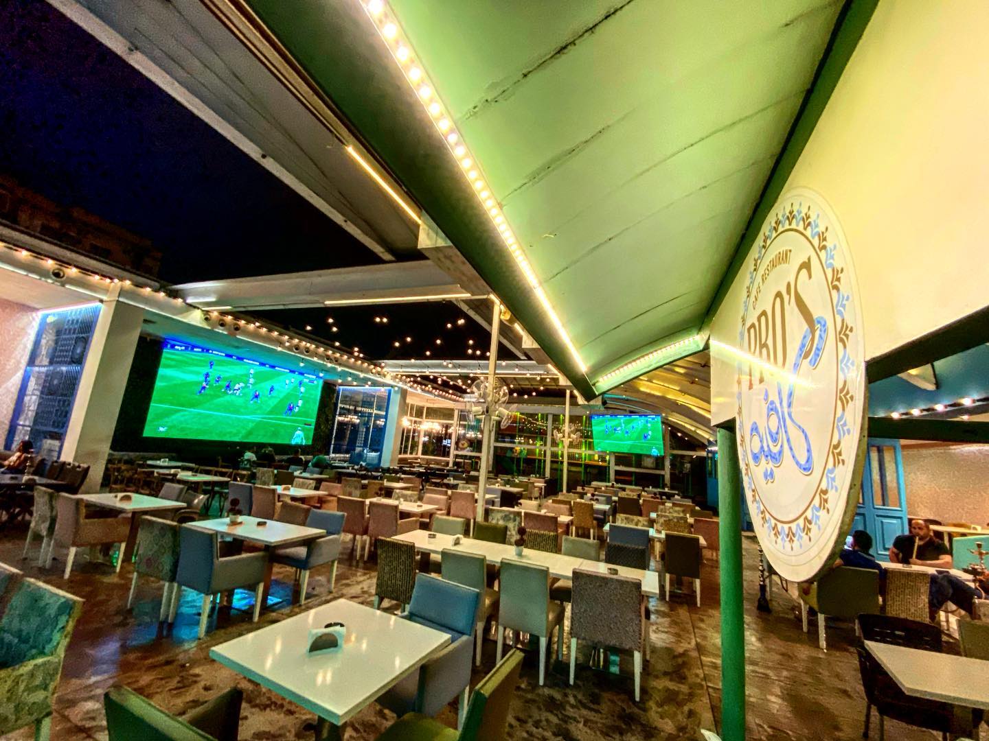 Pro’s Café