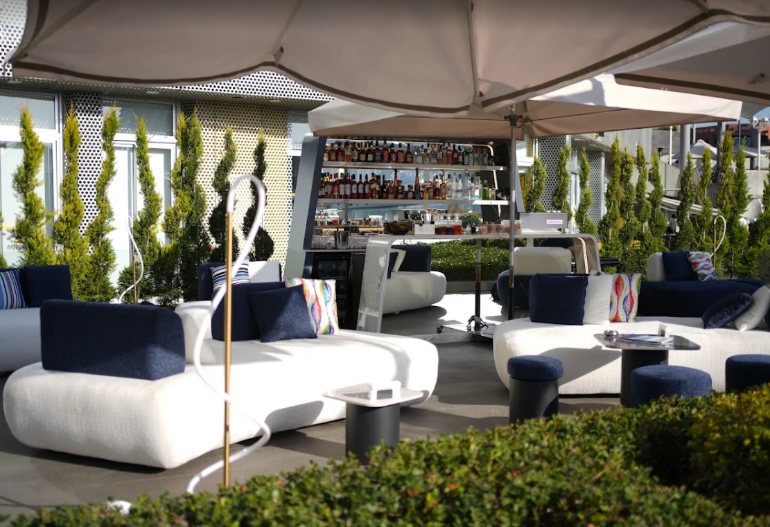 Privé By The World of Yachts
